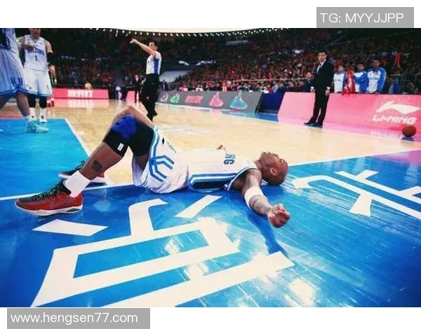 维奇与女王公园的激烈对决揭示足球战术与团队精神的完美结合 维奇与女王公园的激烈对决揭示足球战术与团队精神的完美结合