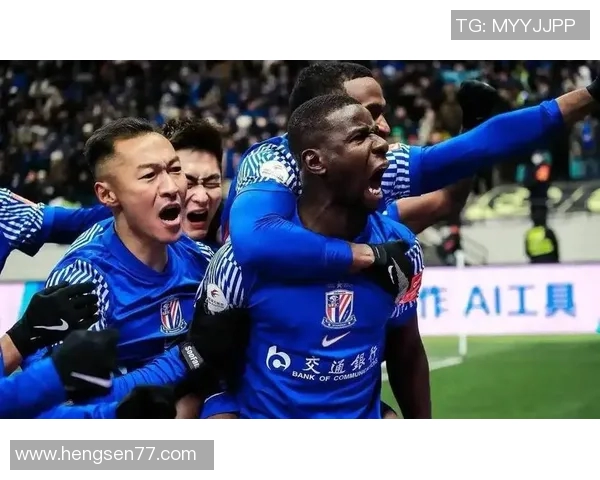 尉山现代迎战上海申花力争主场胜利展现球队实力与斗志